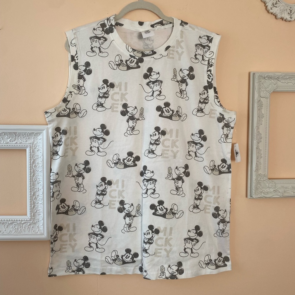 NWT Disney Mickey Mouse Black and White Men's Tank Size Large